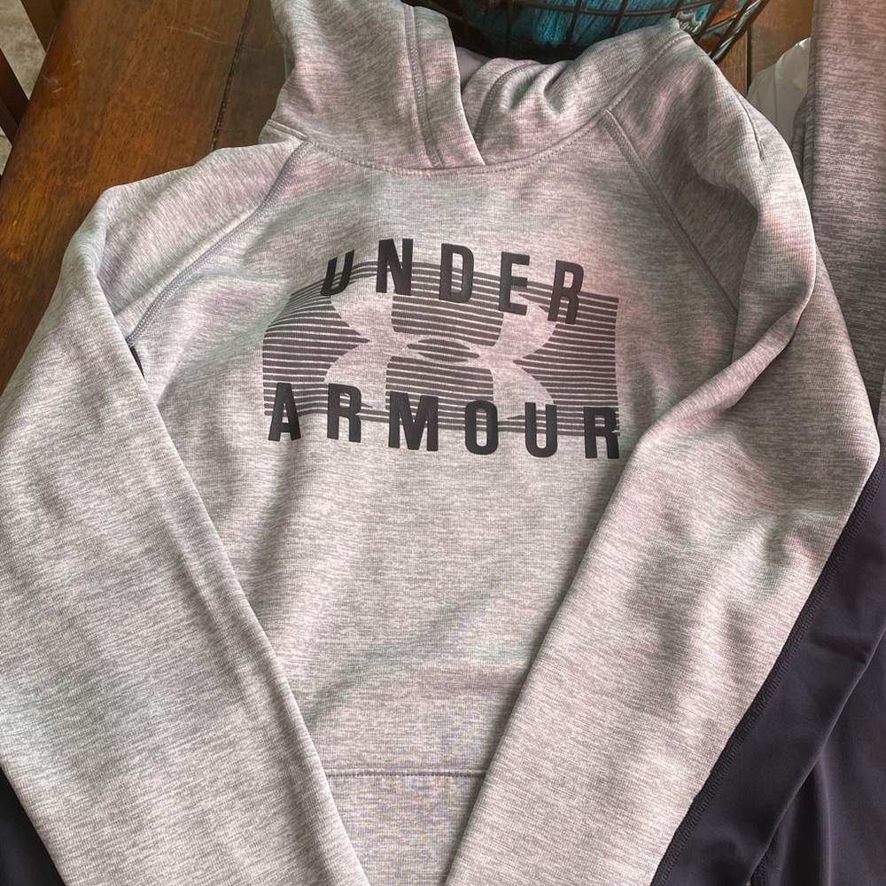 Under Armour outfit